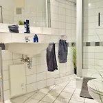 De Uul Mit Sauna Und Schwimmbad דירה
