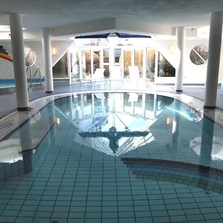 Apartment De Uul Mit Sauna Und Schwimmbad