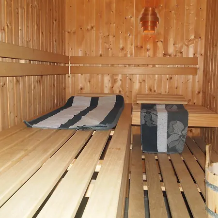 De Uul Mit Sauna Und Schwimmbad *